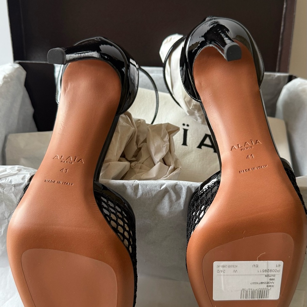 Alaia Leather-Trimmed Black Mesh Heels - Picture 13 of 15